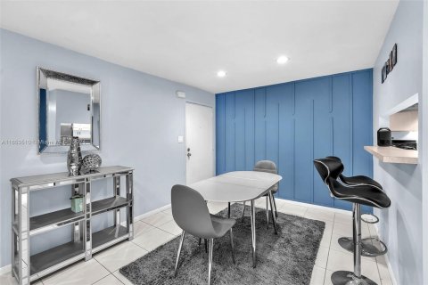 Copropriété à vendre à Hollywood, Floride: 1 chambre, 60.39 m2 № 1352134 - photo 13