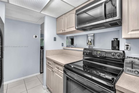 Copropriété à vendre à Hollywood, Floride: 1 chambre, 60.39 m2 № 1352134 - photo 18