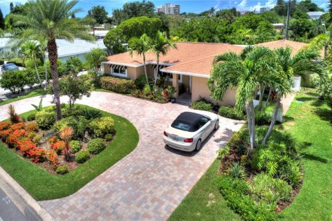 Villa ou maison à louer à Saint Pete Beach, Floride: 3 chambres, 208.38 m2 № 1370005 - photo 2