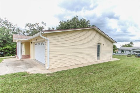 Villa ou maison à louer à Beverly Hills, Floride: 2 chambres, 132.29 m2 № 1369970 - photo 23