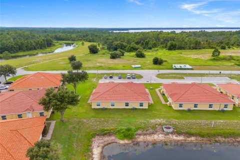 Villa ou maison à louer à Kissimmee, Floride: 2 chambres, 92.9 m2 № 1370004 - photo 20