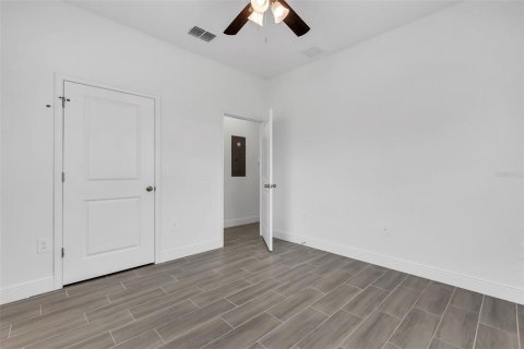 Villa ou maison à louer à Kissimmee, Floride: 2 chambres, 92.9 m2 № 1370004 - photo 18