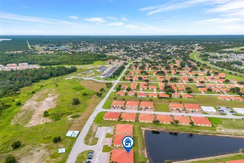 Villa ou maison à louer à Kissimmee, Floride: 2 chambres, 92.9 m2 № 1370004 - photo 24