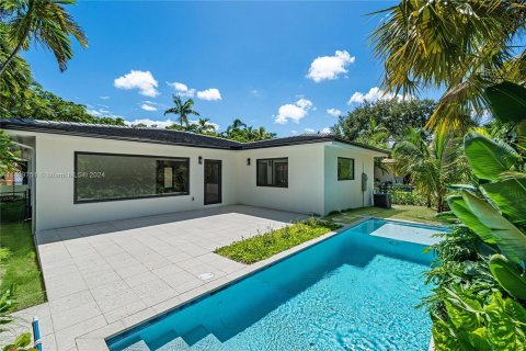 Casa en venta en Coral Gables, Florida, 3 dormitorios, 168.34 m2 № 1388221 - foto 1