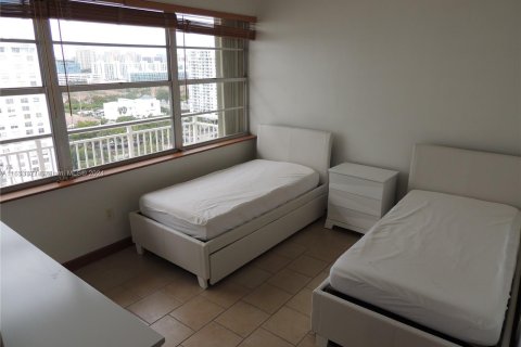 Condominio en venta en Aventura, Florida, 2 dormitorios, 116.22 m2 № 1388180 - foto 10