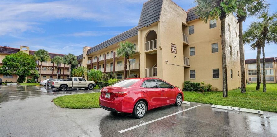 Condominio en Sunrise, Florida, 2 dormitorios  № 1381756