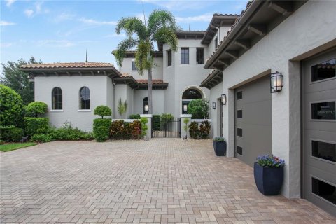 Casa en venta en Orlando, Florida, 5 dormitorios, 602.38 m2 № 608235 - foto 1