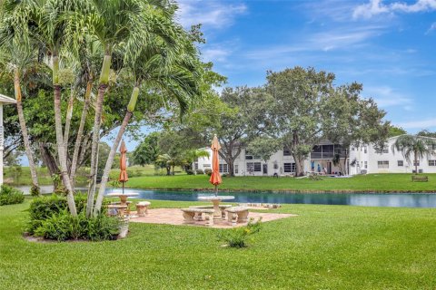 Copropriété à vendre à Deerfield Beach, Floride: 2 chambres, 76.18 m2 № 1408289 - photo 5