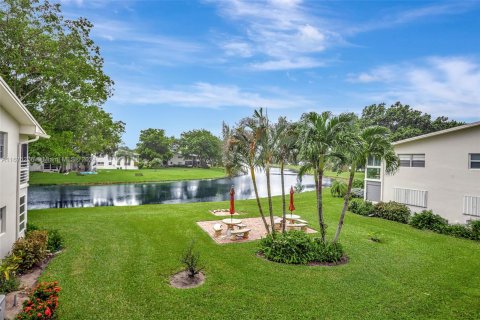 Copropriété à vendre à Deerfield Beach, Floride: 2 chambres, 76.18 m2 № 1408289 - photo 24