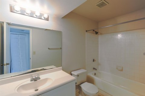 Copropriété à vendre à Tampa, Floride: 2 chambres, 91.97 m2 № 1255760 - photo 25