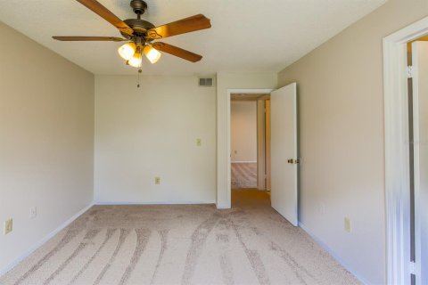 Condo in Tampa, Florida, 2 bedrooms  № 1255760 - photo 23