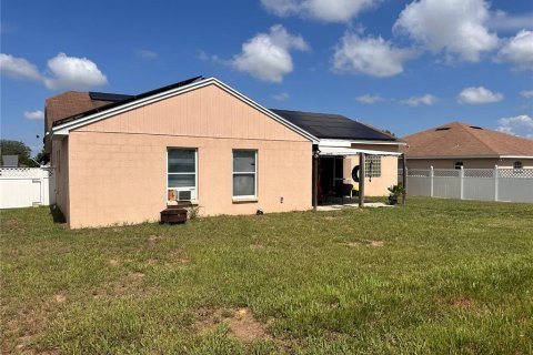 House in Davenport, Florida 4 bedrooms, 169.55 sq.m. № 1255806 - photo 13