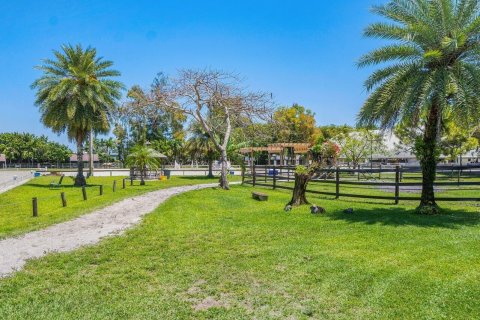 Villa ou maison à louer à Delray Beach, Floride: 4 chambres, 283.26 m2 № 880630 - photo 6