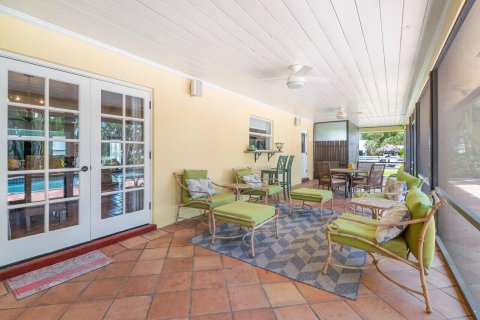 Villa ou maison à louer à Delray Beach, Floride: 4 chambres, 283.26 m2 № 880630 - photo 16