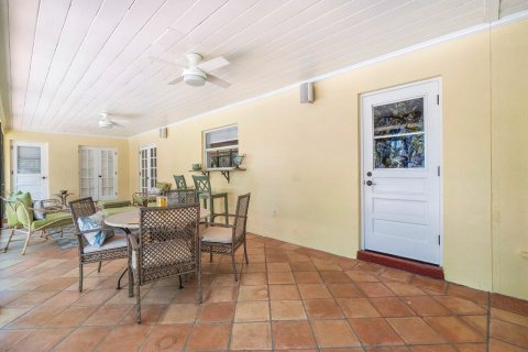 Villa ou maison à louer à Delray Beach, Floride: 4 chambres, 283.26 m2 № 880630 - photo 15