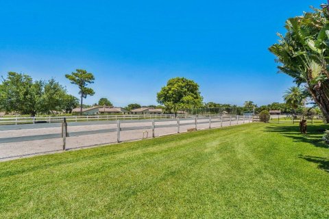 Villa ou maison à louer à Delray Beach, Floride: 4 chambres, 283.26 m2 № 880630 - photo 9