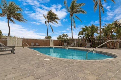 Studio in the Condo in Miami Beach, Florida  № 1409167 - photo 24