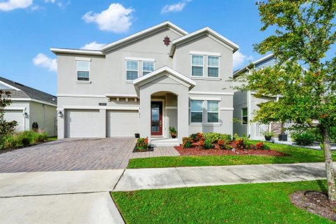 House in Orlando, Florida 4 bedrooms, 260.41 sq.m. № 1429370 - photo 1