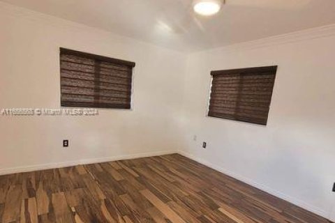 Commercial property in Homestead, Florida 1 bedroom № 1356882 - photo 5