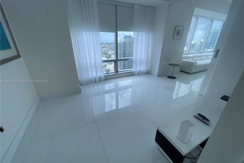 Copropriété à louer à Miami, Floride: 2 chambres, 198.72 m2 № 1356965 - photo 6