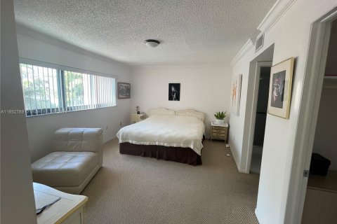 Copropriété à vendre à Miami Beach, Floride: 2 chambres, 109.16 m2 № 1356966 - photo 5