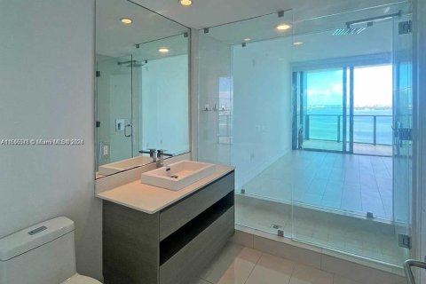 Condo in Miami, Florida, 1 bedroom  № 1356883 - photo 21