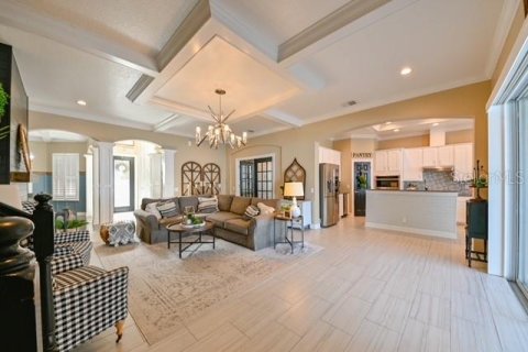 Villa ou maison à louer à Tampa, Floride: 5 chambres, 324.23 m2 № 1352947 - photo 5