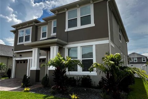 House in Orlando, Florida 5 bedrooms, 270.44 sq.m. № 1352986 - photo 3