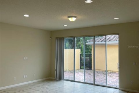 Townhouse in Orlando, Florida 3 bedrooms, 170.01 sq.m. № 1352946 - photo 6