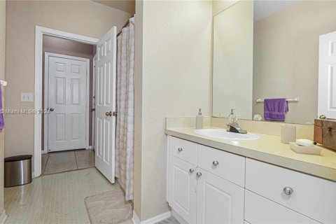 Copropriété à vendre à Tampa, Floride: 2 chambres № 1387790 - photo 14