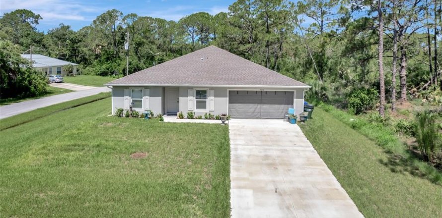 House in North Port, Florida 4 bedrooms, 166.85 sq.m. № 1288179