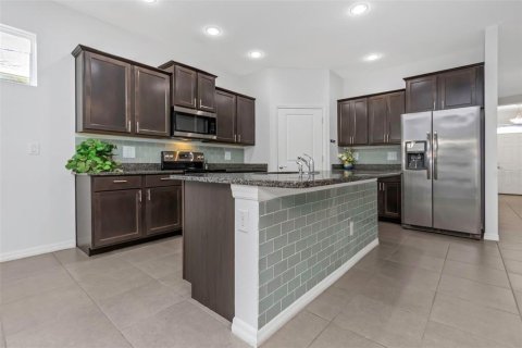 Casa en venta en Wesley Chapel, Florida, 4 dormitorios, 191.1 m2 № 1375340 - foto 18