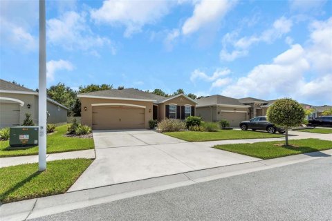 Villa ou maison à vendre à Wesley Chapel, Floride: 4 chambres, 191.1 m2 № 1375340 - photo 12