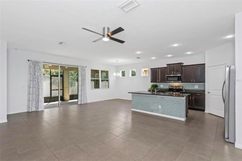 Casa en venta en Wesley Chapel, Florida, 4 dormitorios, 191.1 m2 № 1375340 - foto 17