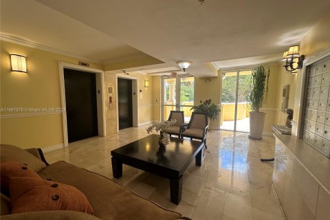 Condominio en venta en Coral Gables, Florida, 3 dormitorios, 138.89 m2 № 1383030 - foto 2