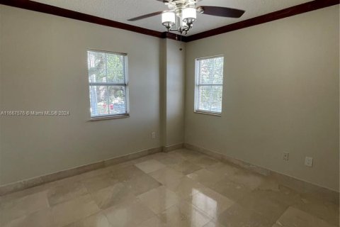 Condominio en venta en Coral Gables, Florida, 3 dormitorios, 138.89 m2 № 1383030 - foto 21