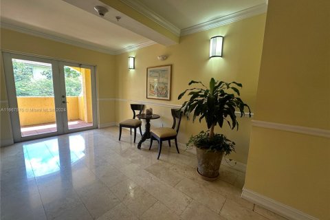 Condominio en venta en Coral Gables, Florida, 3 dormitorios, 138.89 m2 № 1383030 - foto 4