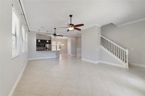 Townhouse in Orlando, Florida 4 bedrooms, 182.46 sq.m. № 1108940 - photo 4
