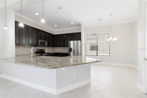 Townhouse in Orlando, Florida 4 bedrooms, 182.46 sq.m. № 1108940 - photo 2