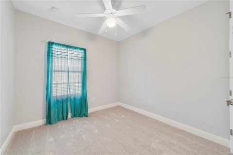 Townhouse in Orlando, Florida 4 bedrooms, 182.46 sq.m. № 1108940 - photo 12