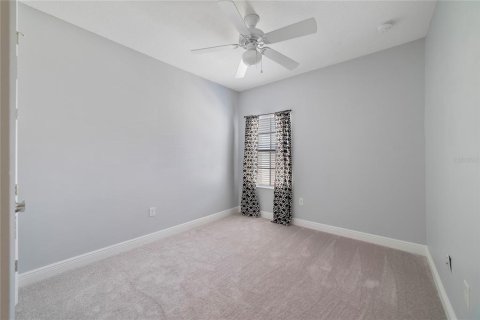 Townhouse in Orlando, Florida 4 bedrooms, 182.46 sq.m. № 1108940 - photo 13