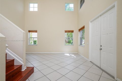 House in Weston, Florida 6 bedrooms, 290.04 sq.m. № 1333052 - photo 16