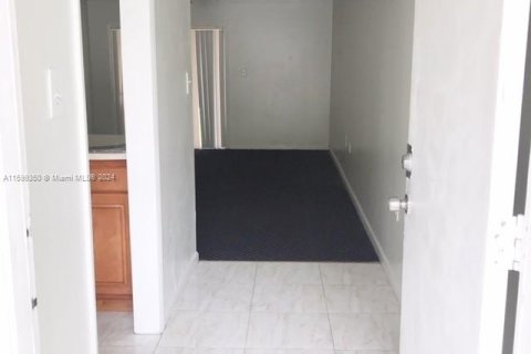 Copropriété à vendre à Miramar, Floride: 2 chambres, 92.9 m2 № 1209065 - photo 6