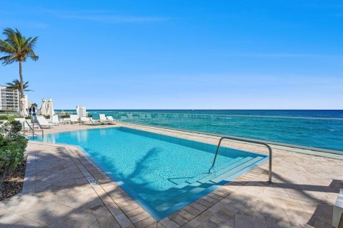 Condominio en alquiler en Palm Beach, Florida, 2 dormitorios, 242.29 m2 № 1180263 - foto 1