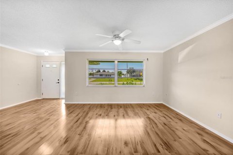 Villa ou maison à vendre à Englewood, Floride: 3 chambres, 142.14 m2 № 1376346 - photo 5