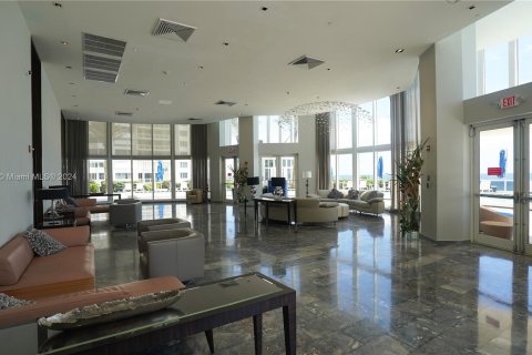 Copropriété à vendre à Sunny Isles Beach, Floride: 2 chambres, 120.87 m2 № 1358774 - photo 22