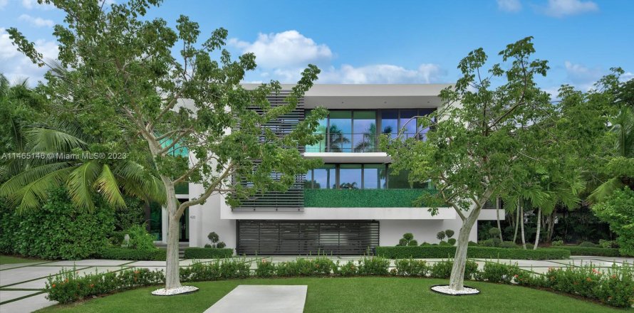 House in Miami Beach, Florida 5 bedrooms, 524.15 sq.m. № 780824