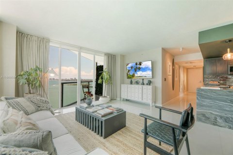 Condominio en venta en Miami, Florida, 2 dormitorios, 127.09 m2 № 1431281 - foto 4