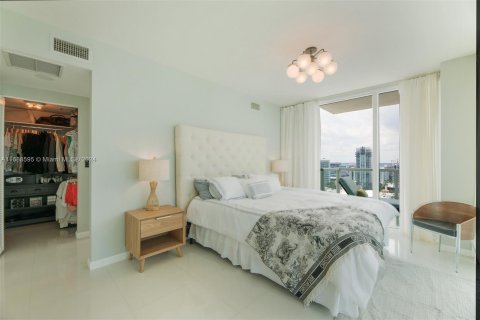 Condominio en venta en Miami, Florida, 2 dormitorios, 127.09 m2 № 1431281 - foto 14