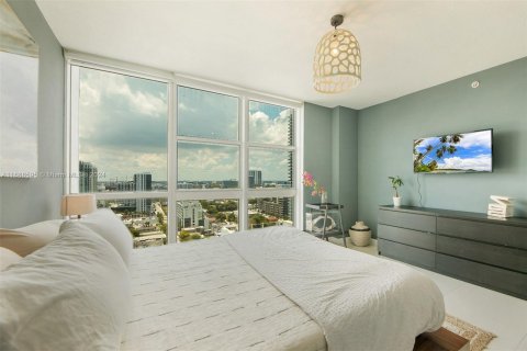 Condominio en venta en Miami, Florida, 2 dormitorios, 127.09 m2 № 1431281 - foto 15